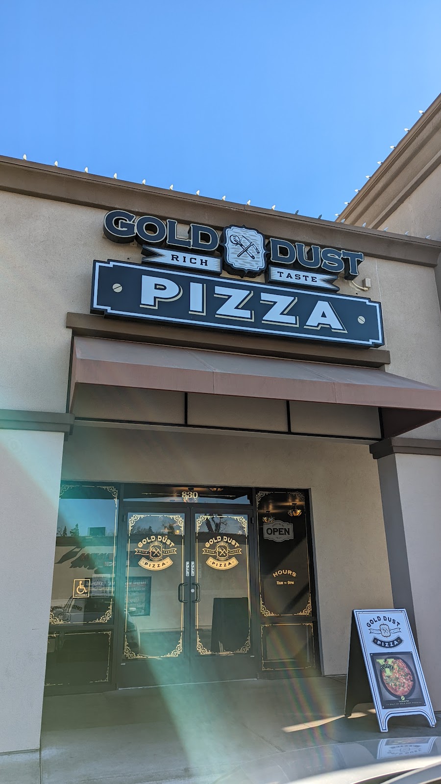 Gold Dust Pizza Oakdale | 830 N Yosemite Ave, Oakdale, CA 95361, USA | Phone: (209) 322-3359