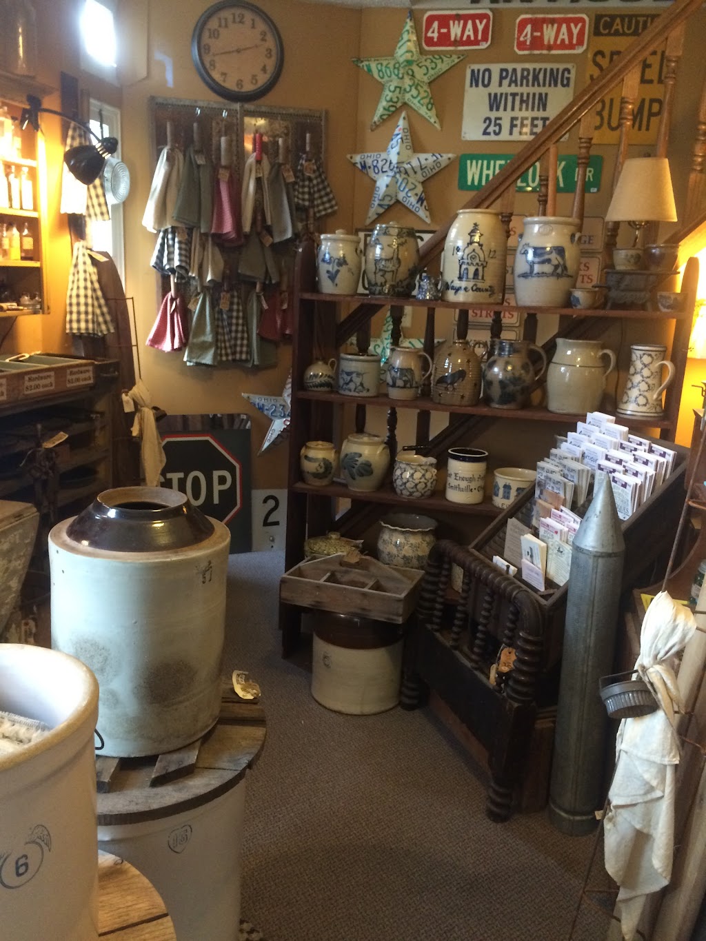 Just Enough Antiques | 134 W Main St, Smithville, OH 44677, USA | Phone: (330) 669-0016