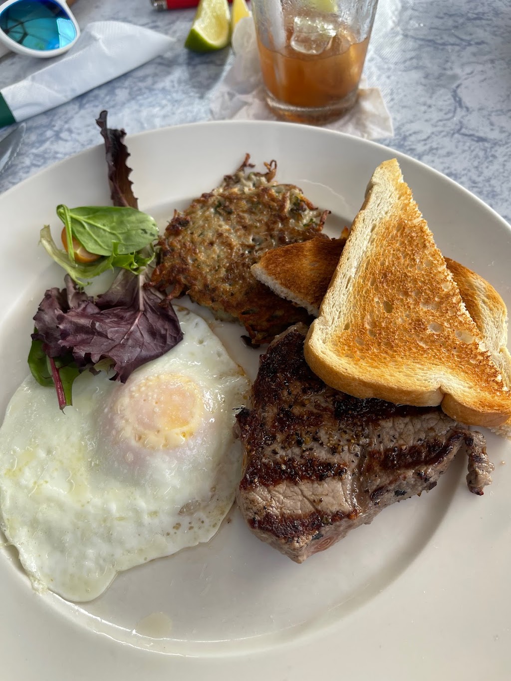 Sunnyside | 4900 N Tamiami Trail, Sarasota, FL 34234, USA | Phone: (941) 359-9500