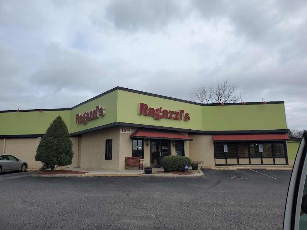 Ragazzis Italian Restaurant | 1514 US-70, Garner, NC 27529, USA | Phone: (919) 772-9772