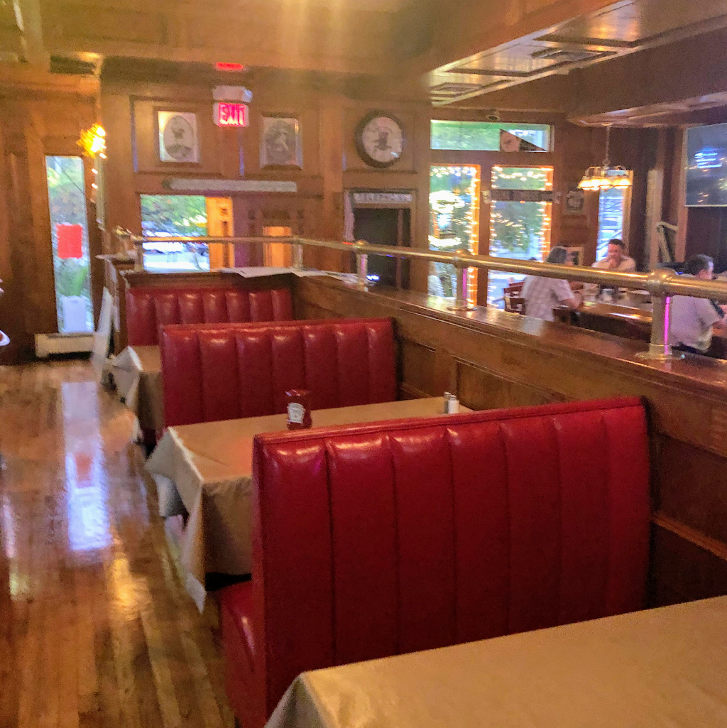 Curleys Corner | 84 Orange Ave, Suffern, NY 10901, USA | Phone: (845) 547-2487