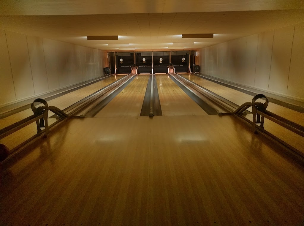 Bexar Bowling Society | 15681 Bexar Bowling, Marion, TX 78124, USA | Phone: (830) 420-2512