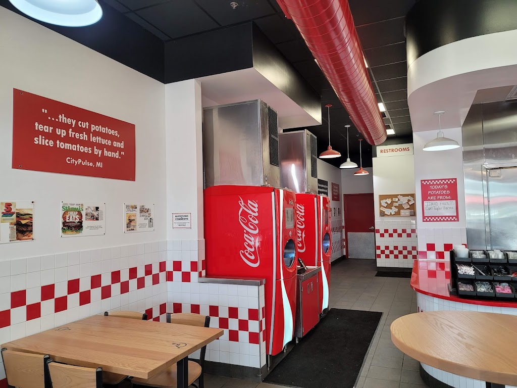 Five Guys | 2701 TX-121 Ste 100, Euless, TX 76039 | Phone: (817) 358-3558