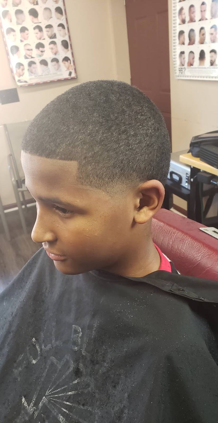 A Step Above Barbershop LLC | 3230 S Adams St, Marion, IN 46953, USA | Phone: (765) 573-5431