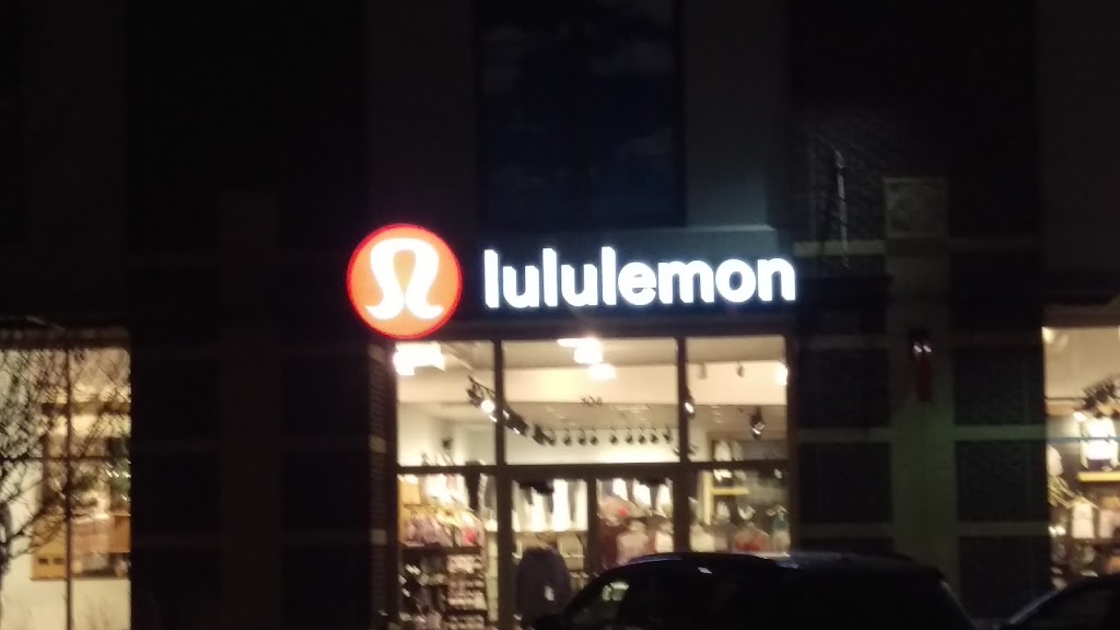 Lululemon Athletica | 17250 Davenport St #104, Omaha, NE 68118, USA | Phone: (402) 256-7689