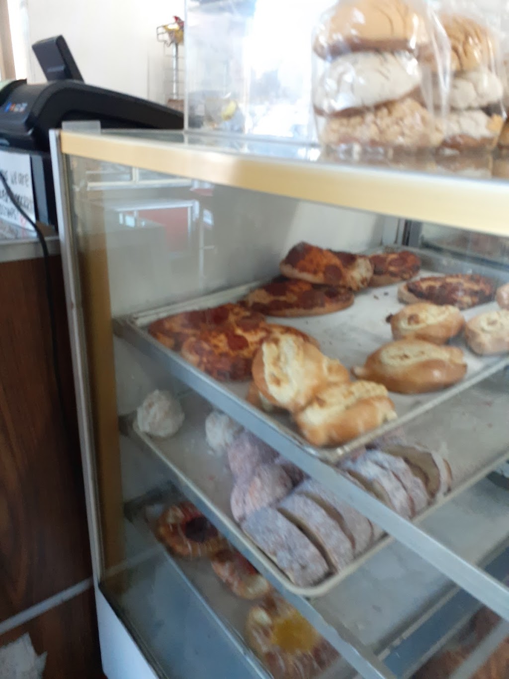 La Central Bakery | 764 W La Habra Blvd, La Habra, CA 90631, USA | Phone: (562) 691-1234