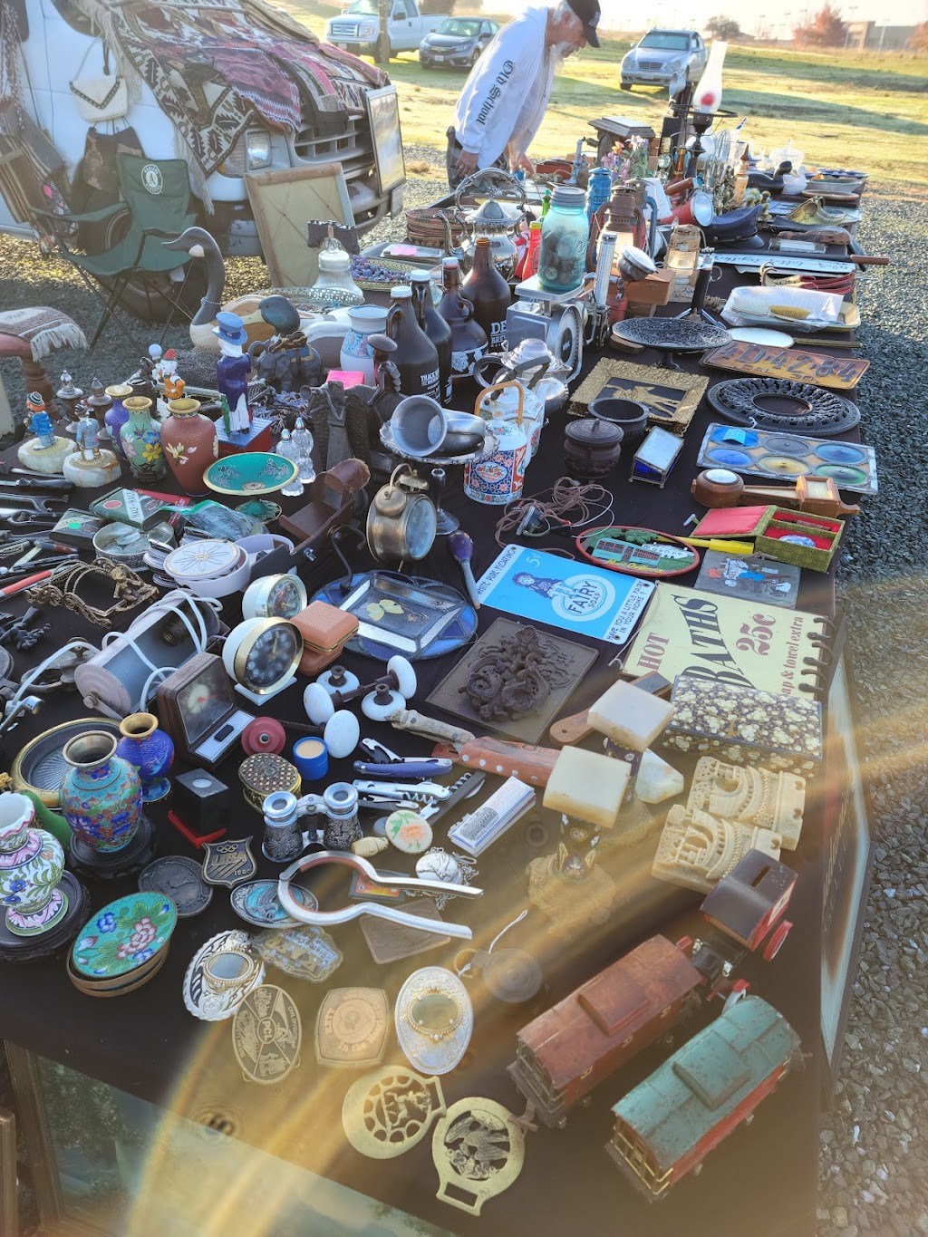 Old Sutter Creek Flea market, 3rd Sunday | 581 CA-49, Sutter Creek, CA 95685, USA | Phone: (209) 267-8314