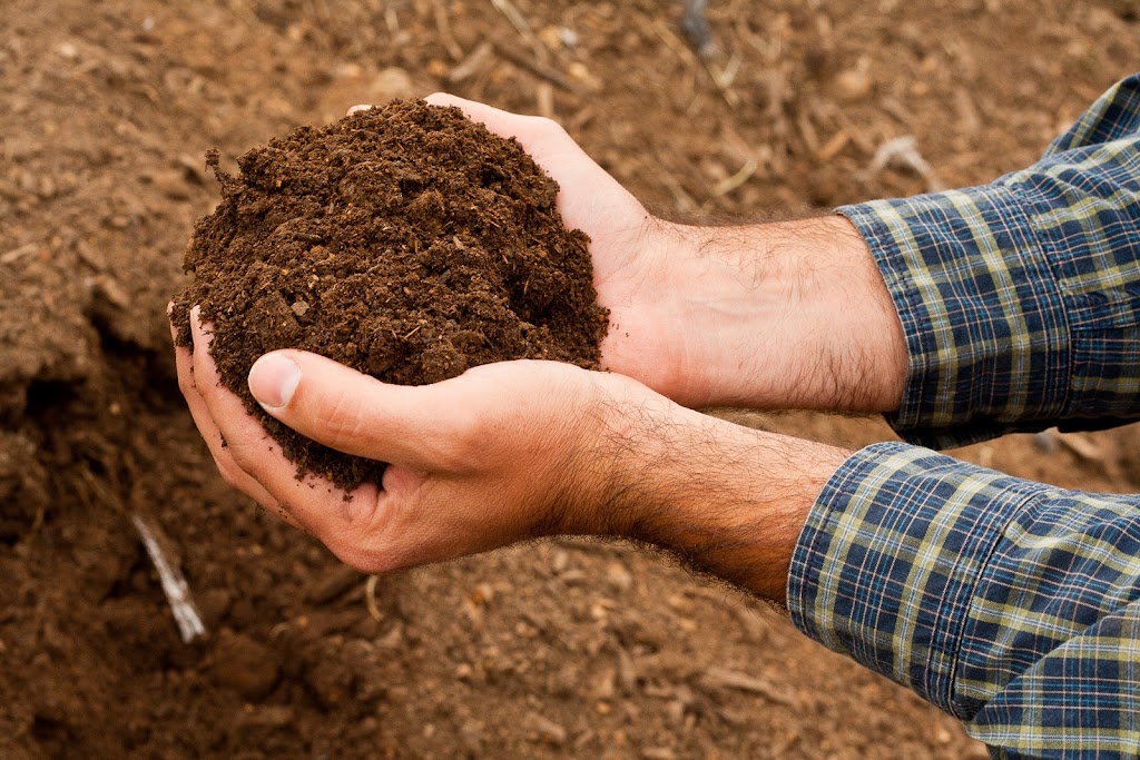 The Compost Company | 3643 TN-12, Ashland City, TN 37015 | Phone: (615) 380-1090