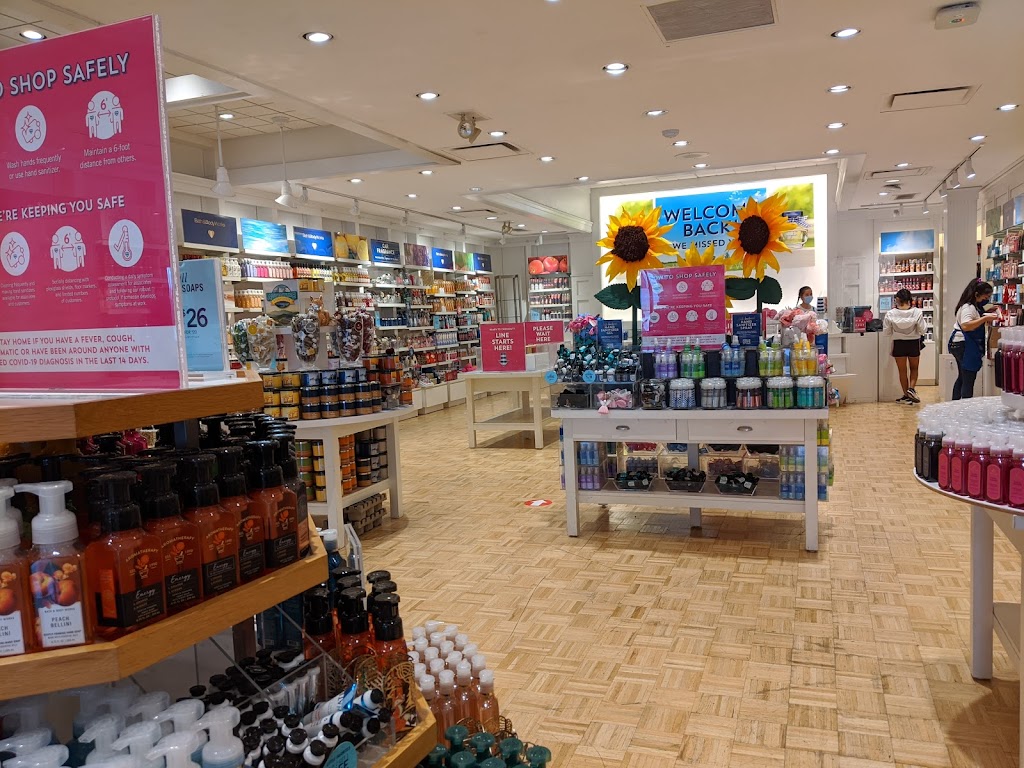 Bath & Body Works | 412 Lincoln Square, Arlington, TX 76011, USA | Phone: (817) 277-3763