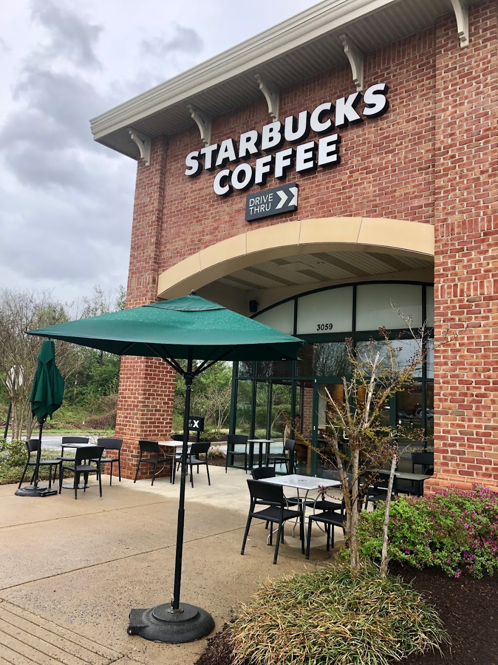 Starbucks | 3059 Solomons Island Rd, Edgewater, MD 21037, USA | Phone: (410) 956-8206