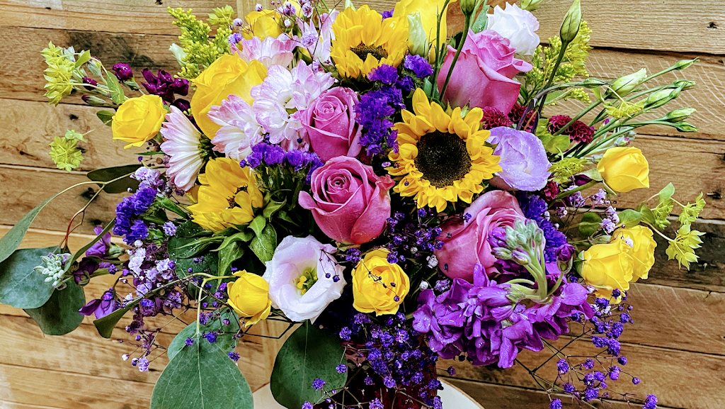 Jabez Floristry | 47 S Broad St E A, Angier, NC 27501, USA | Phone: (919) 639-0835