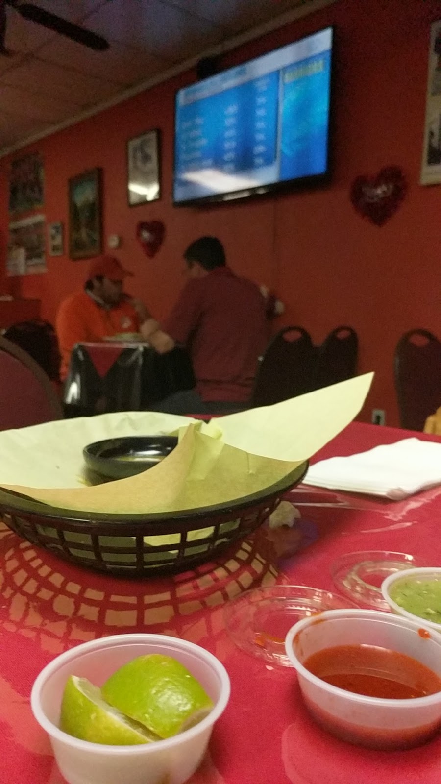 Restaurant Huauchinangos Mexican Food | 1620 W University Dr #5, Mesa, AZ 85201 | Phone: (480) 835-2054