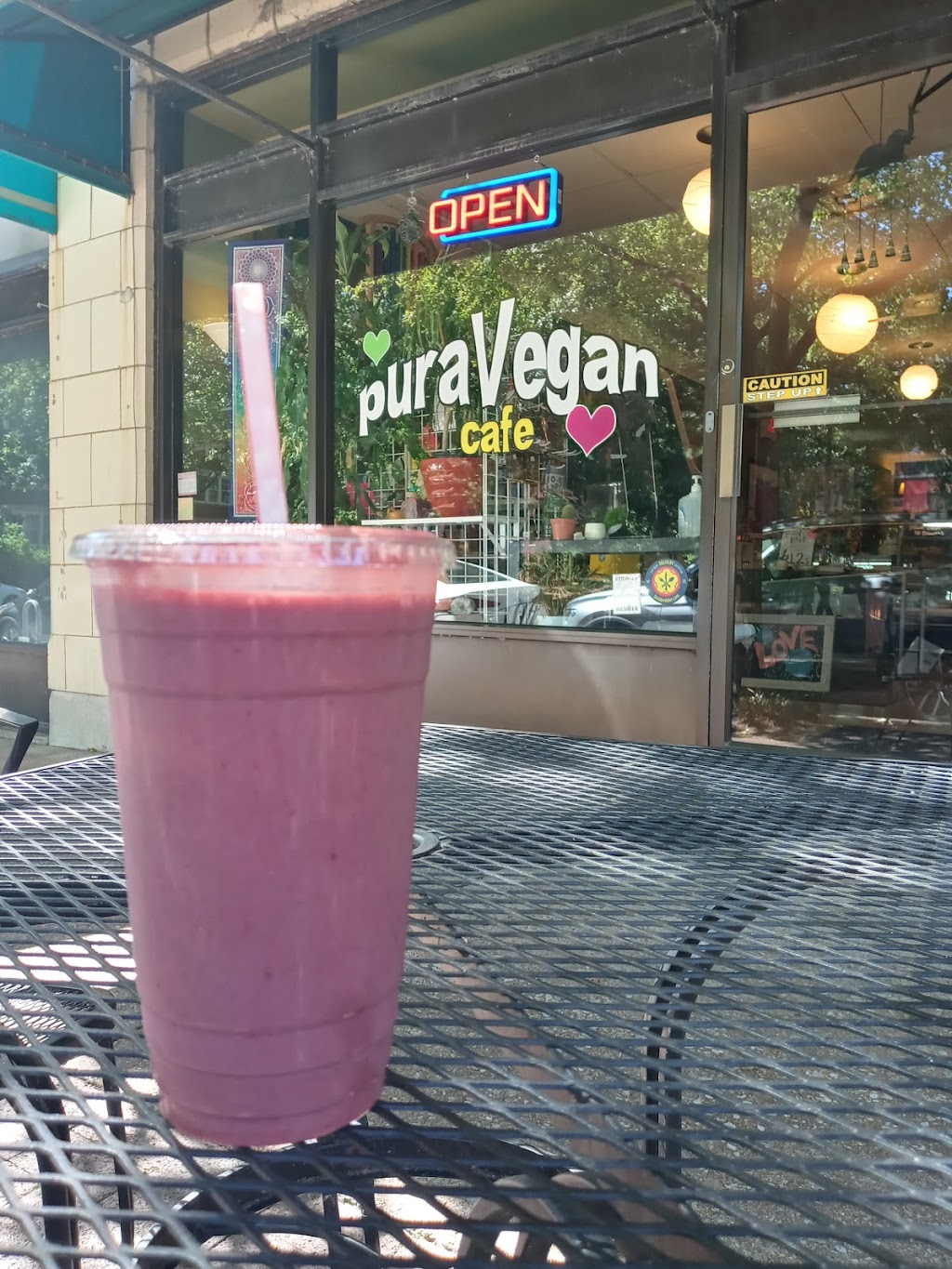 PuraVegan Cafe & Yoga | 307 Belt Ave, St. Louis, MO 63112, USA | Phone: (314) 932-5144