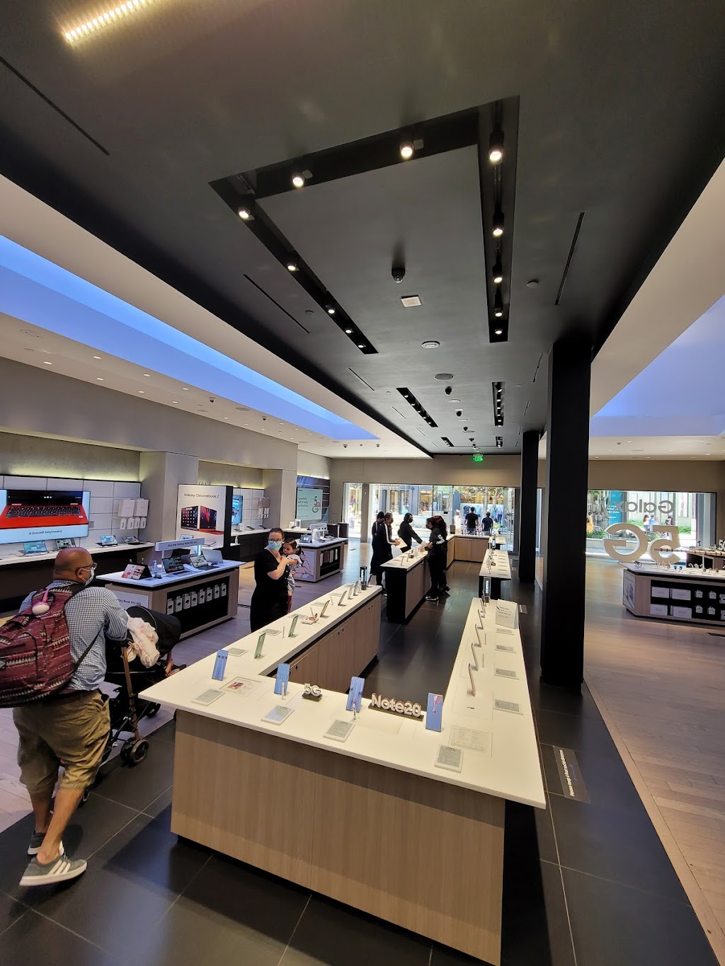 Samsung Experience Store | 660 Stanford Shopping Center Suite 6 - A, Palo Alto, CA 94304, USA | Phone: (650) 683-8070