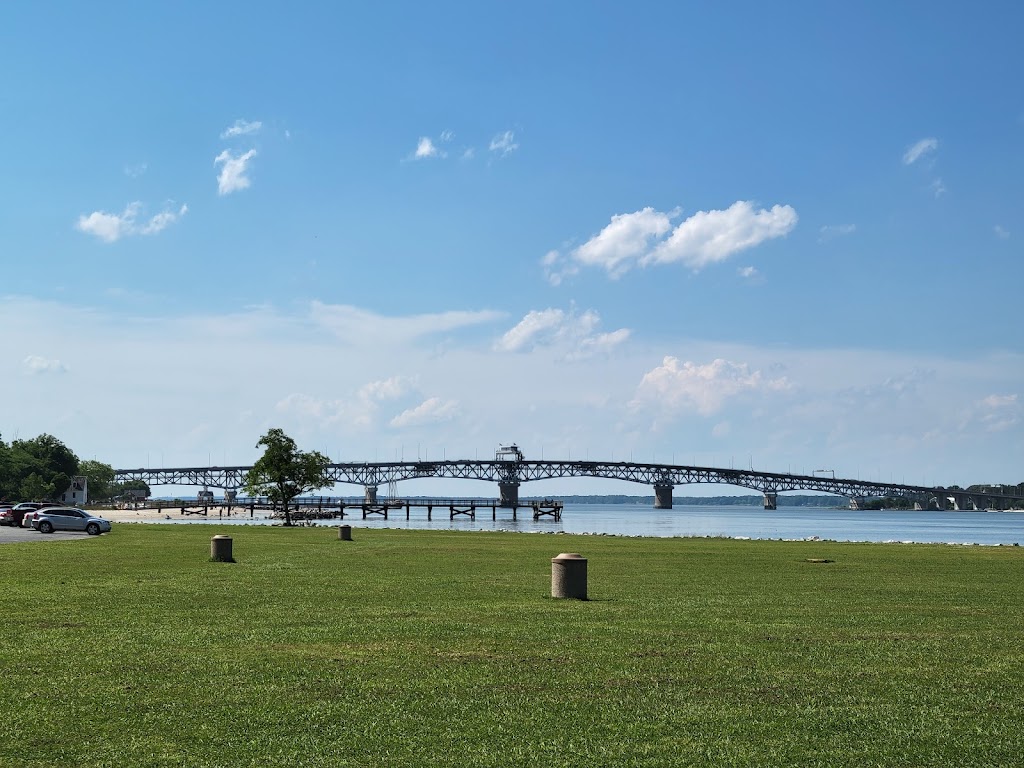 Yorktown Beach Picnic Area | Water St, Yorktown, VA 23690, USA | Phone: (757) 890-5900