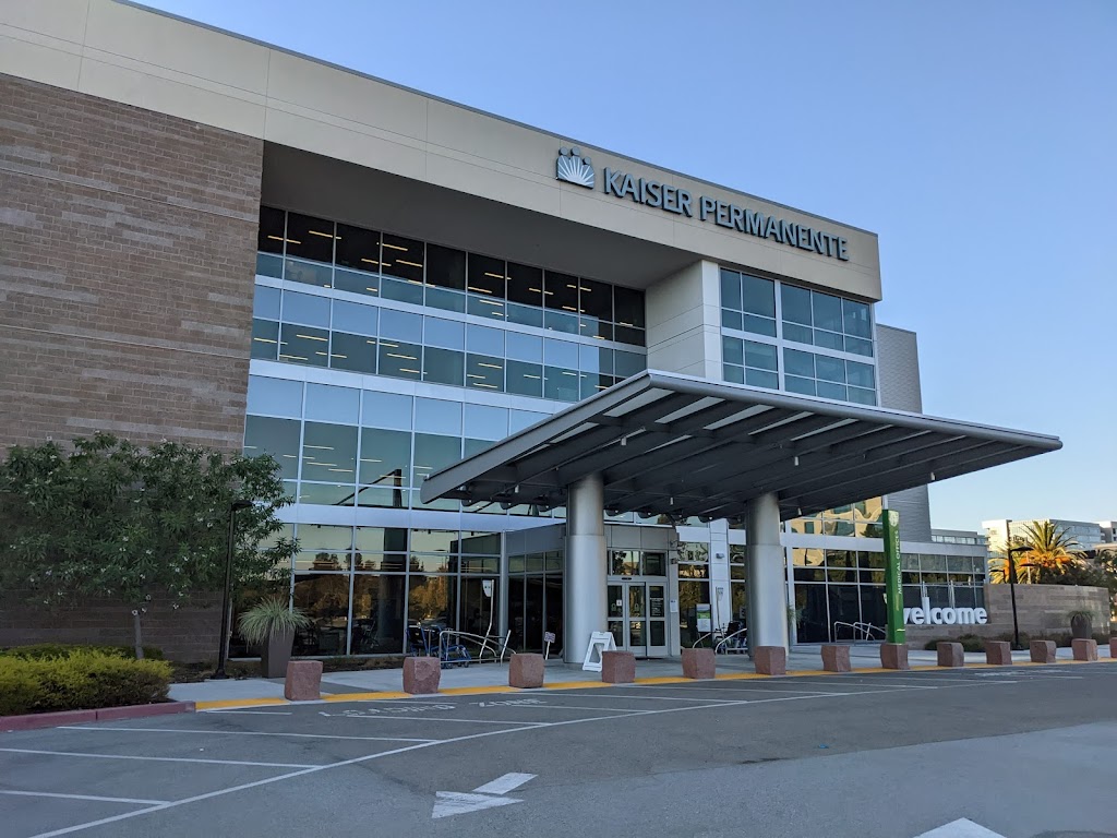 Kaiser Permanente Skyport Medical Center | 1721 Technology Dr, San Jose, CA 95110, USA | Phone: (408) 436-3300