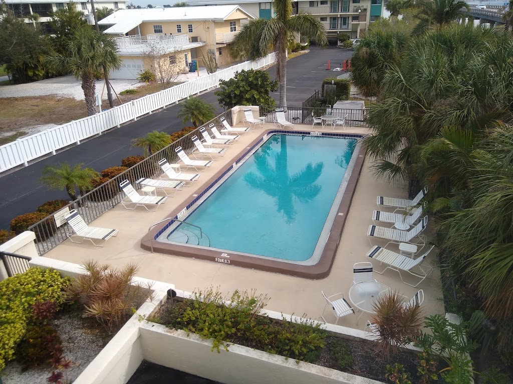 Bridgeport Condominiums | 501 Gulf Dr N, Bradenton Beach, FL 34217, USA | Phone: (941) 779-0155