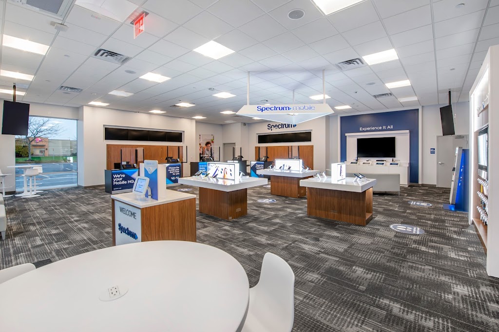 Spectrum Store | 114 Sanford farms shopping Center, Amsterdam, NY 12010, USA | Phone: (877) 482-3782