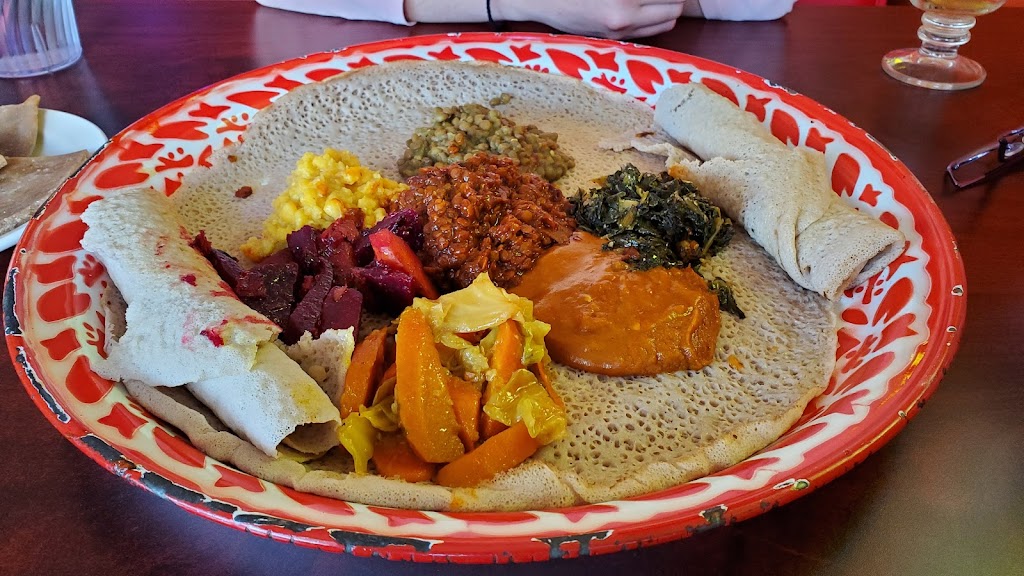 Agelgil Ethiopian Restaurant (St. Paul, MN) | 2585 7th St W, St Paul, MN 55116 | Phone: (651) 340-3291