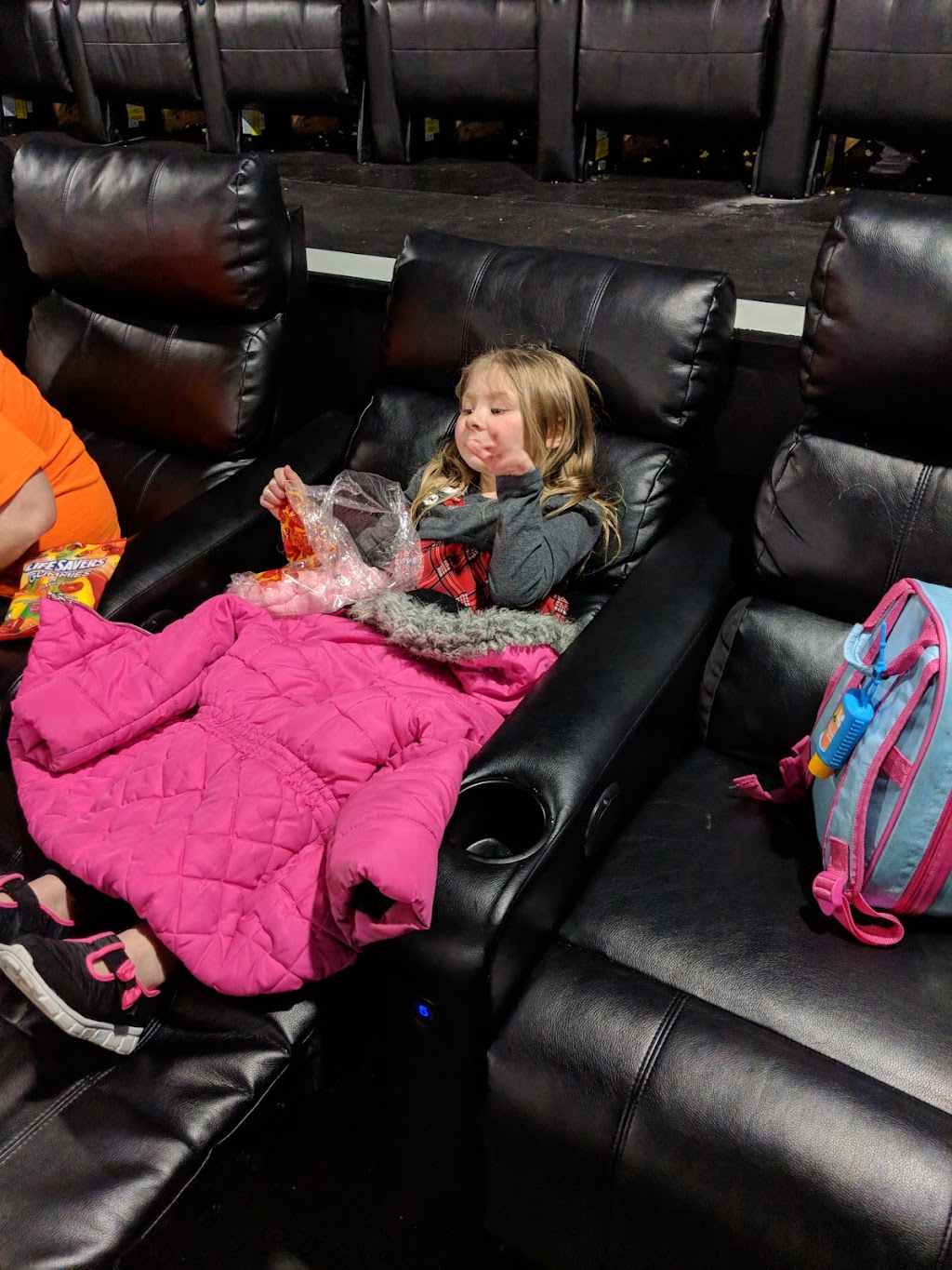 B&B Theatres Claremore Cinema 8 | 1407 W Country Club Rd, Claremore, OK 74017, USA | Phone: (918) 342-2422