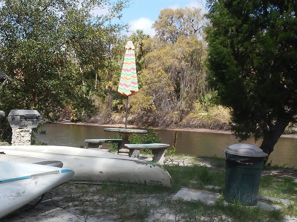 Rays Canoe Hideaway | 1289 Hagle Park Rd, Bradenton, FL 34212, USA | Phone: (941) 747-3909