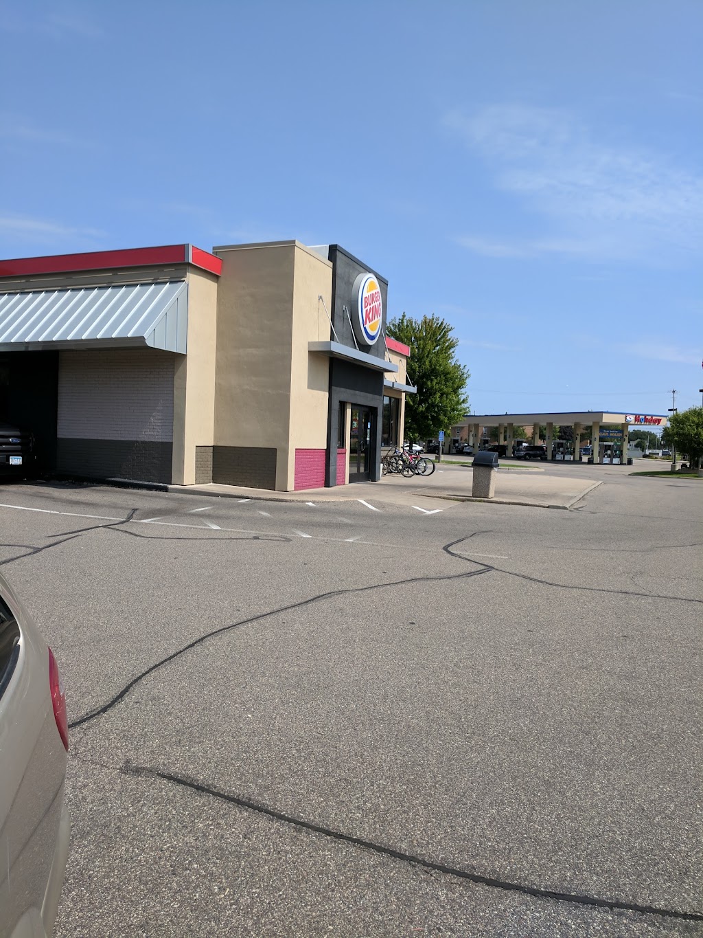 Burger King | 100 W 98th St, Bloomington, MN 55420, USA | Phone: (952) 888-0616