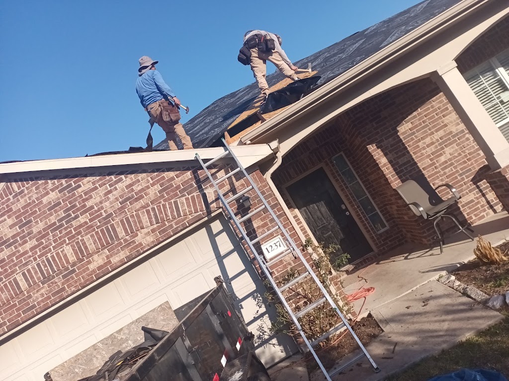 Rodrigos Roofing | 225 Turkey Run, Cedar Creek, TX 78612, USA | Phone: (512) 632-4409