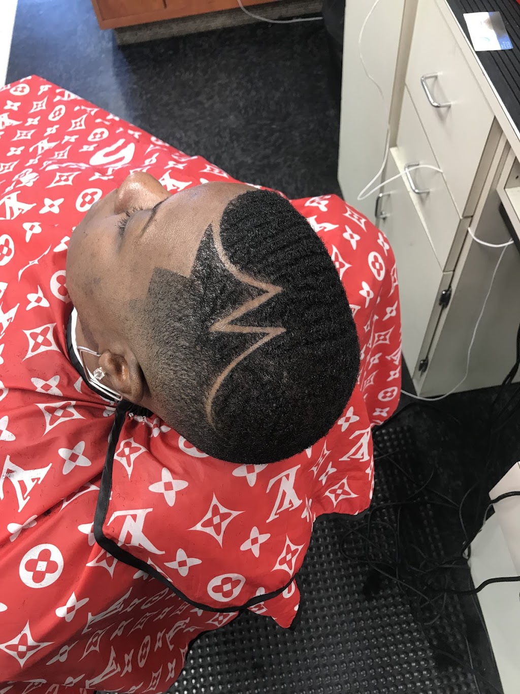 Diamond Image Cutz Barber Shop | 6721 E Independence Blvd, Charlotte, NC 28212, USA | Phone: (704) 877-4270