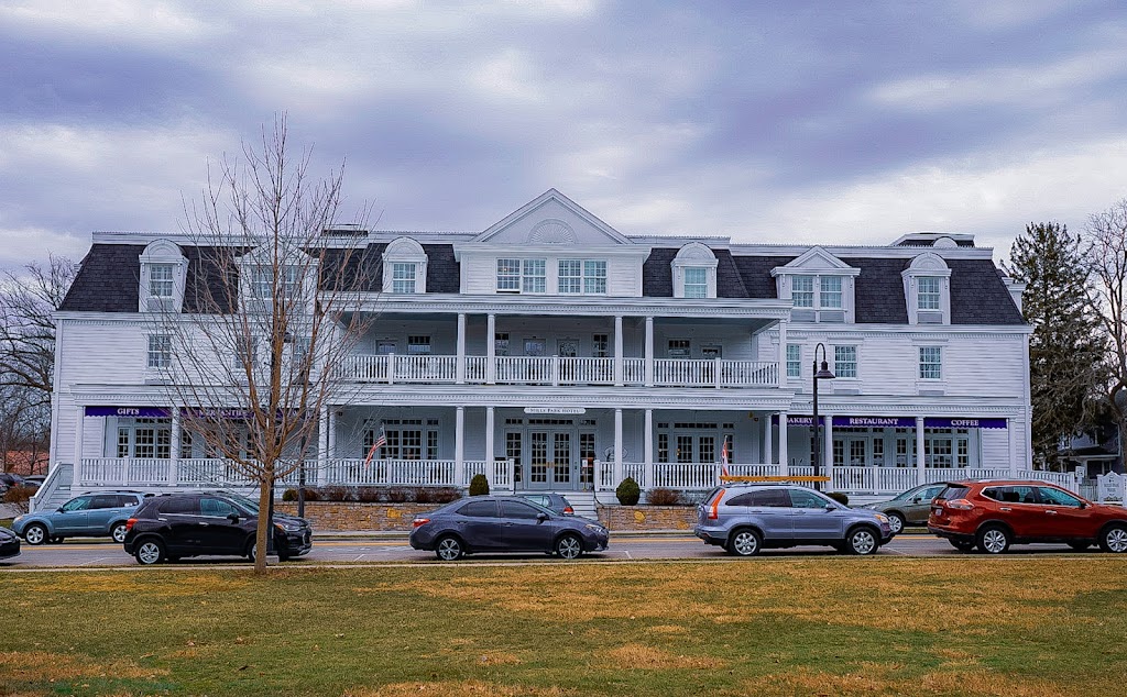 Mills Park Hotel | 321 Xenia Ave, Yellow Springs, OH 45387, USA | Phone: (937) 319-0400