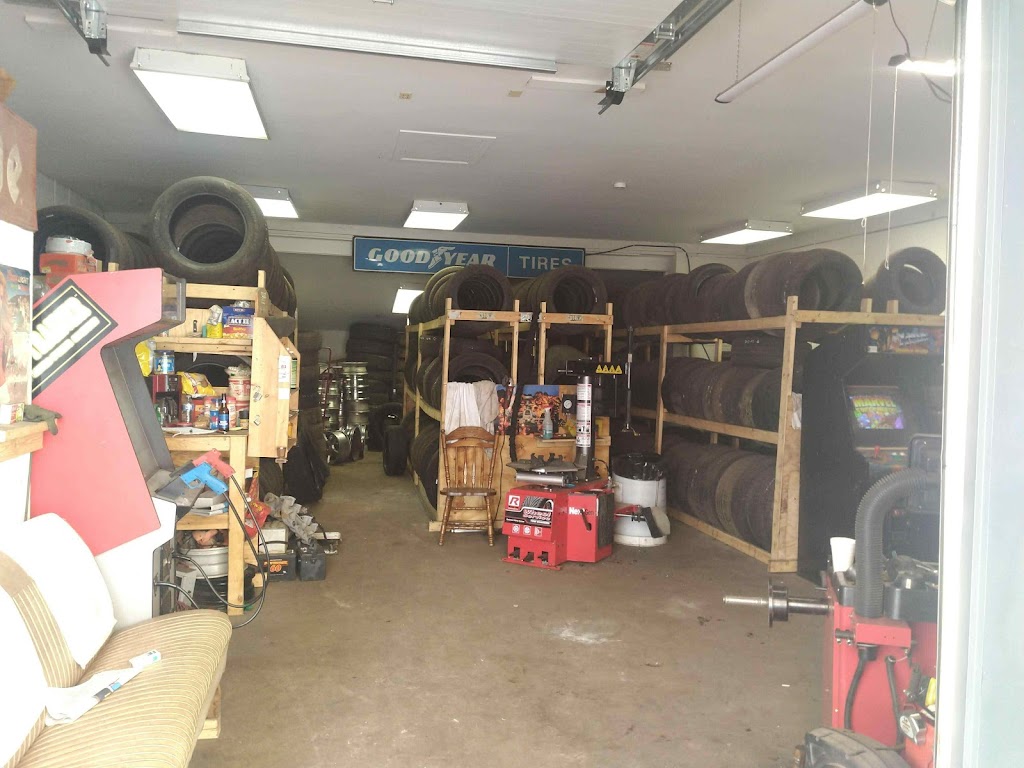 Gene and Son Used Tires | 658 East HuronDrive, Belleville, MI 48111, USA | Phone: (734) 502-4017