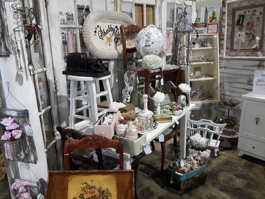 Allen Antique Mall | 104 N Greenville Ave, Allen, TX 75002, USA | Phone: (214) 383-9304