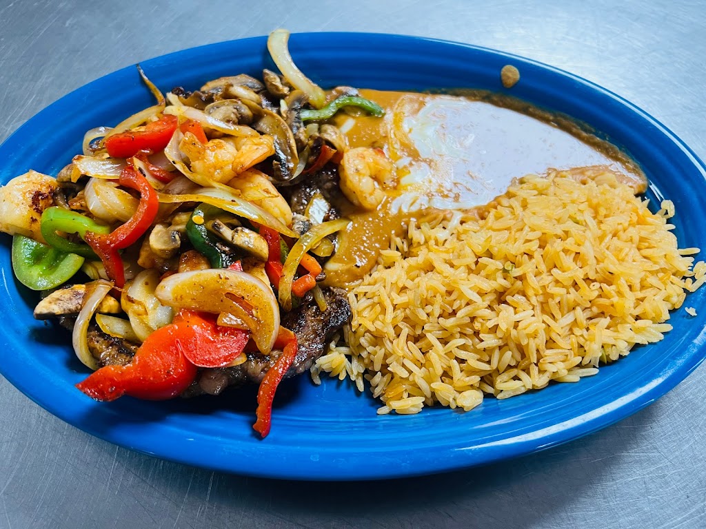 La Reina Mexican Grill #2 | 314 W Main St, Waverly, VA 23890, USA | Phone: (804) 676-0038