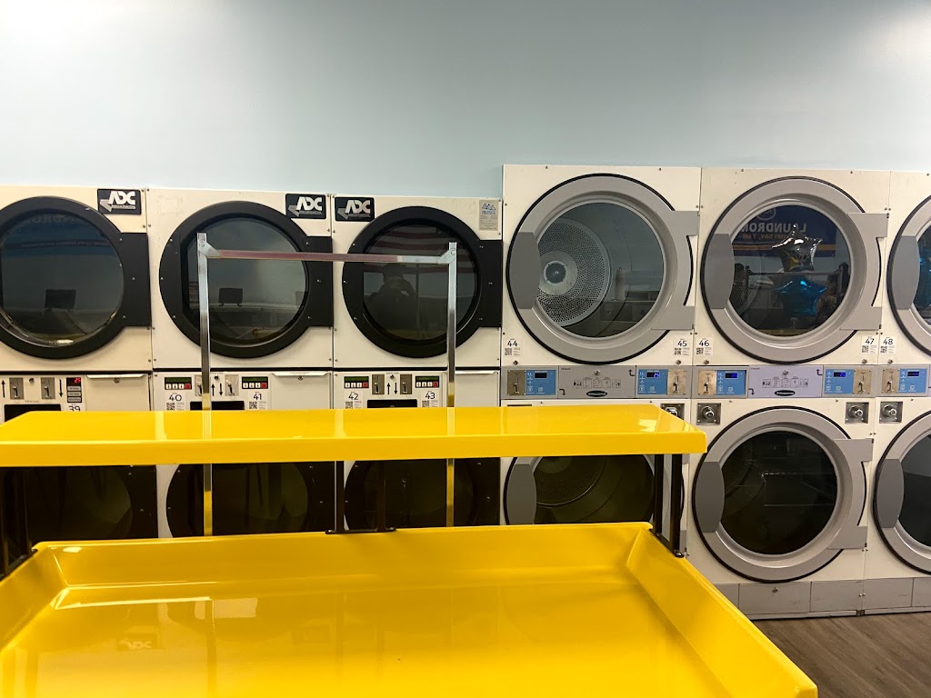 Parkway Laundry | 1949 Lynnhaven Pkwy #1536, Virginia Beach, VA 23453, USA | Phone: (757) 416-0116