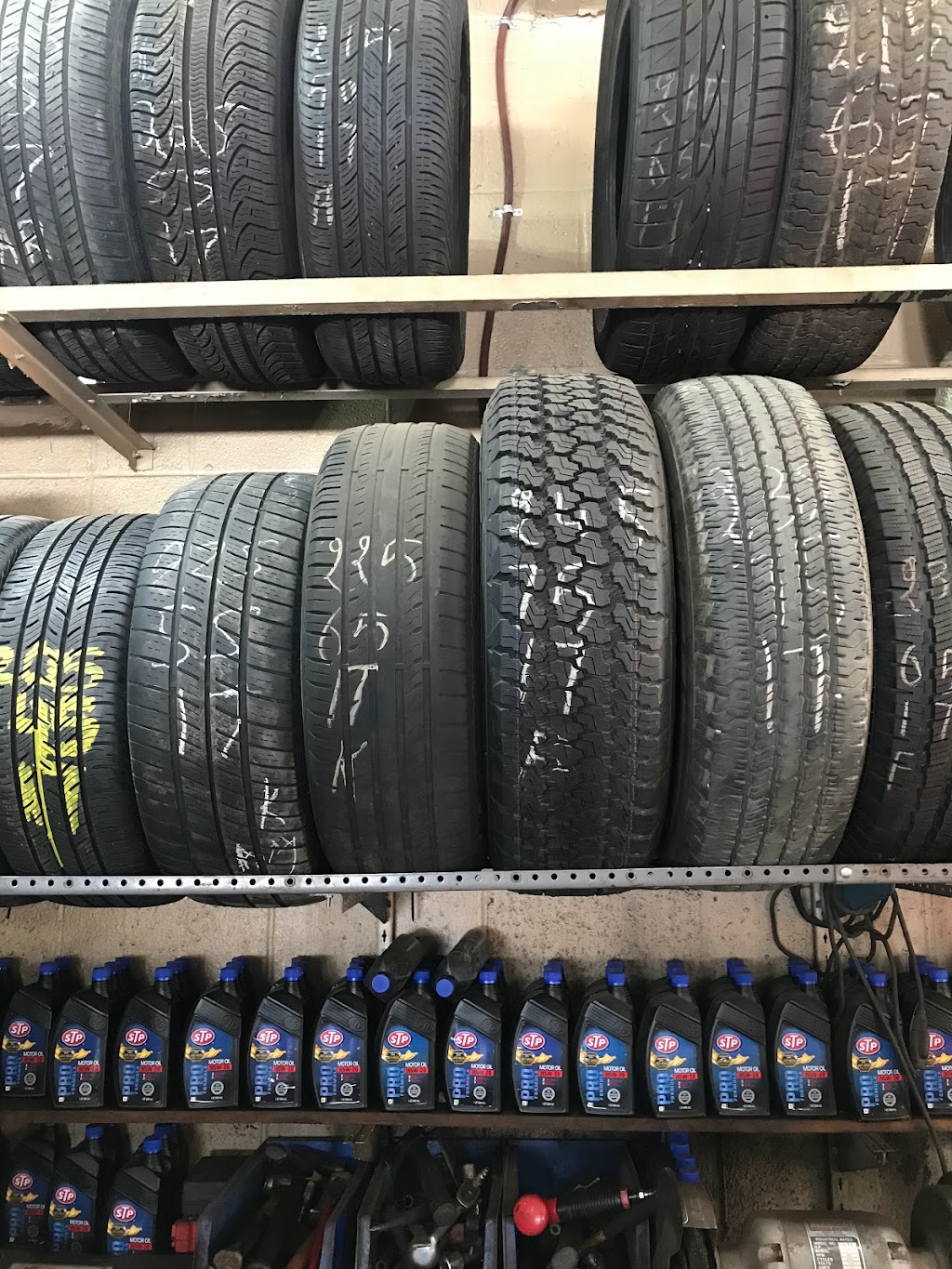 Used Tire Service | 5555 Auburn Rd, Shelby Twp, MI 48317, USA | Phone: (586) 739-1000