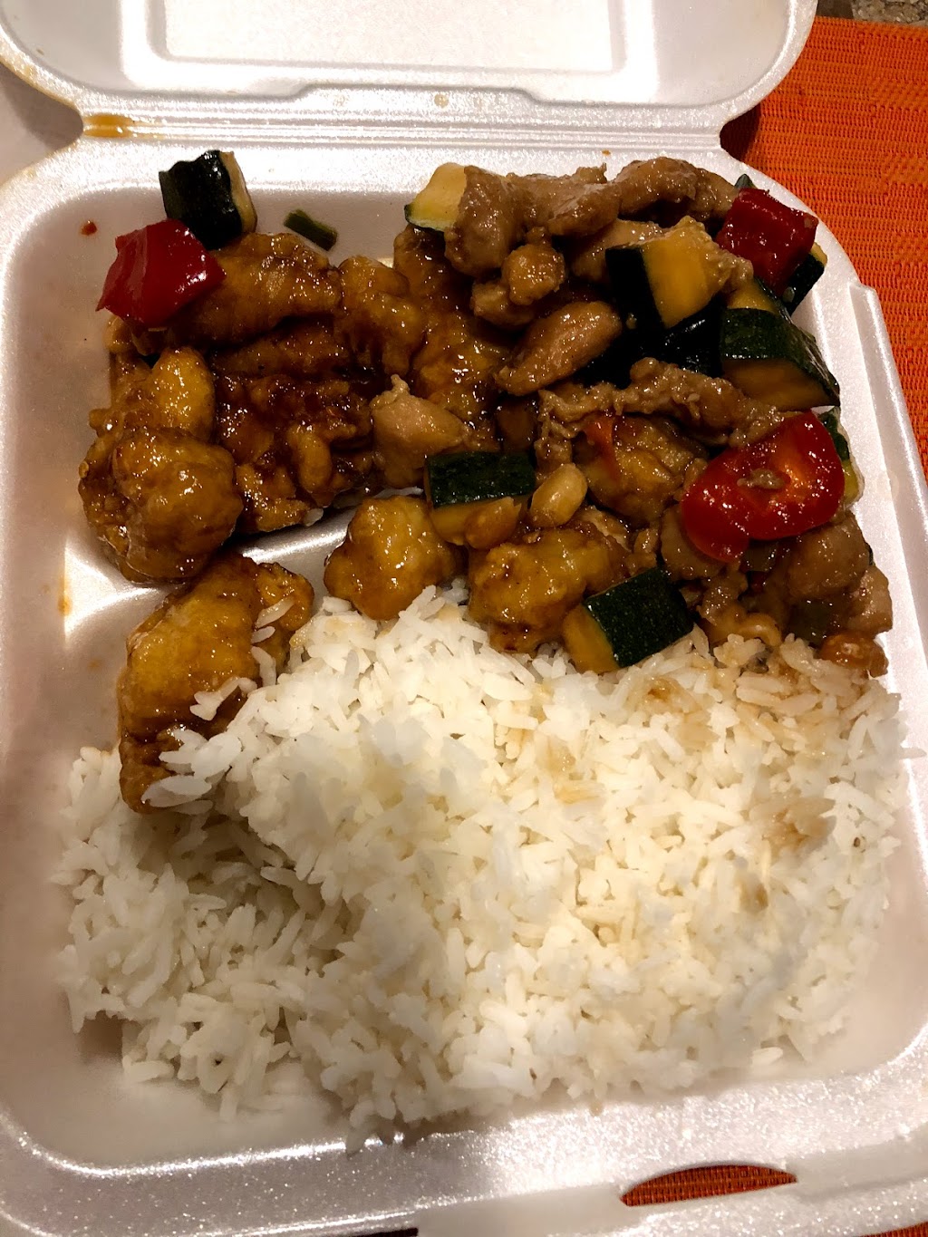 Panda Express | 12530 Limonite Ave, Mira Loma, CA 91752, USA | Phone: (951) 273-1698