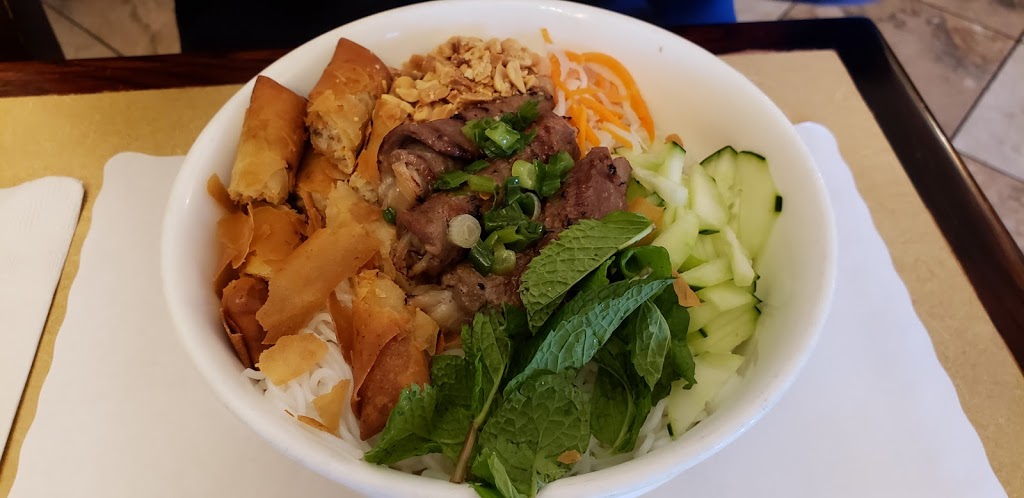 Saigon Restaurant | 2437 Naglee Rd, Tracy, CA 95304, USA | Phone: (209) 830-0444