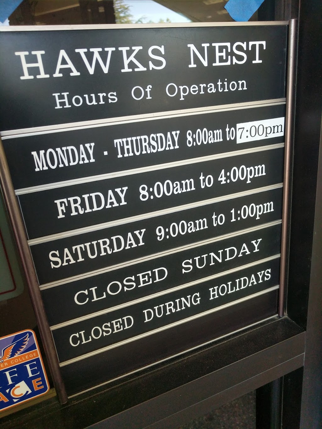 Hawks Nest Bookstore- Cosumnes River College | 8401 Center Pkwy, Sacramento, CA 95823, USA | Phone: (916) 691-7319