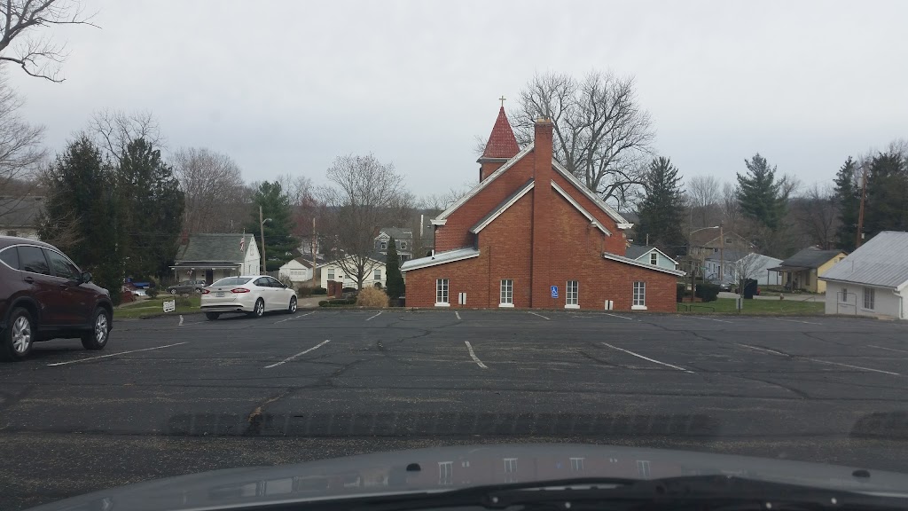 Holy Trinity Church-Batavia | 140 N 6th St, Batavia, OH 45103, USA | Phone: (513) 732-2024