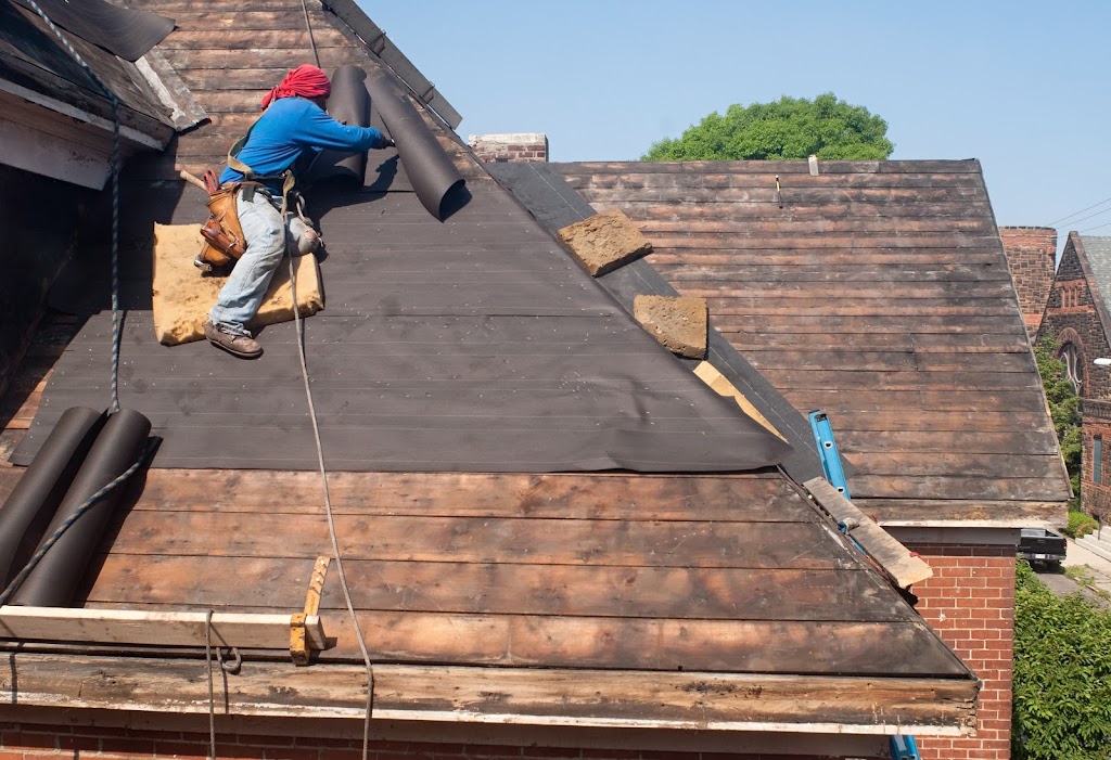 Combat Roofing | 2909 Lavita Ln, Farmers Branch, TX 75234, USA | Phone: (469) 677-7977