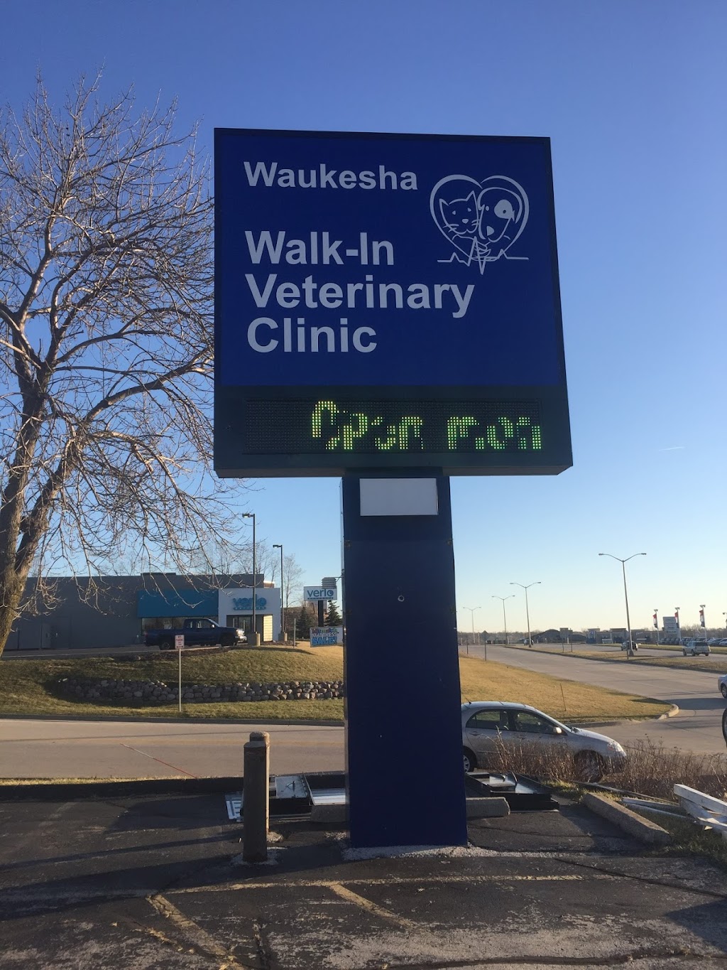Waukesha Walk-in Vet Clinic | 1710 Paramount Dr, Waukesha, WI 53186, USA | Phone: (262) 549-2000