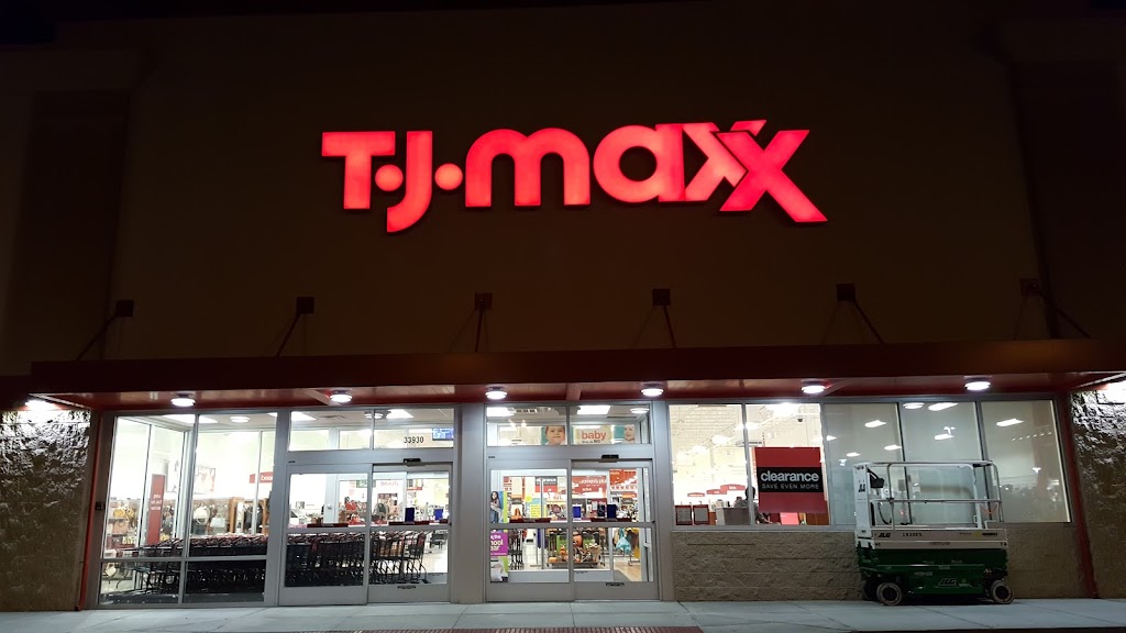 T.J. Maxx | 33930 Southbound Gratiot Ave, Clinton Twp, MI 48035, USA | Phone: (586) 285-0406