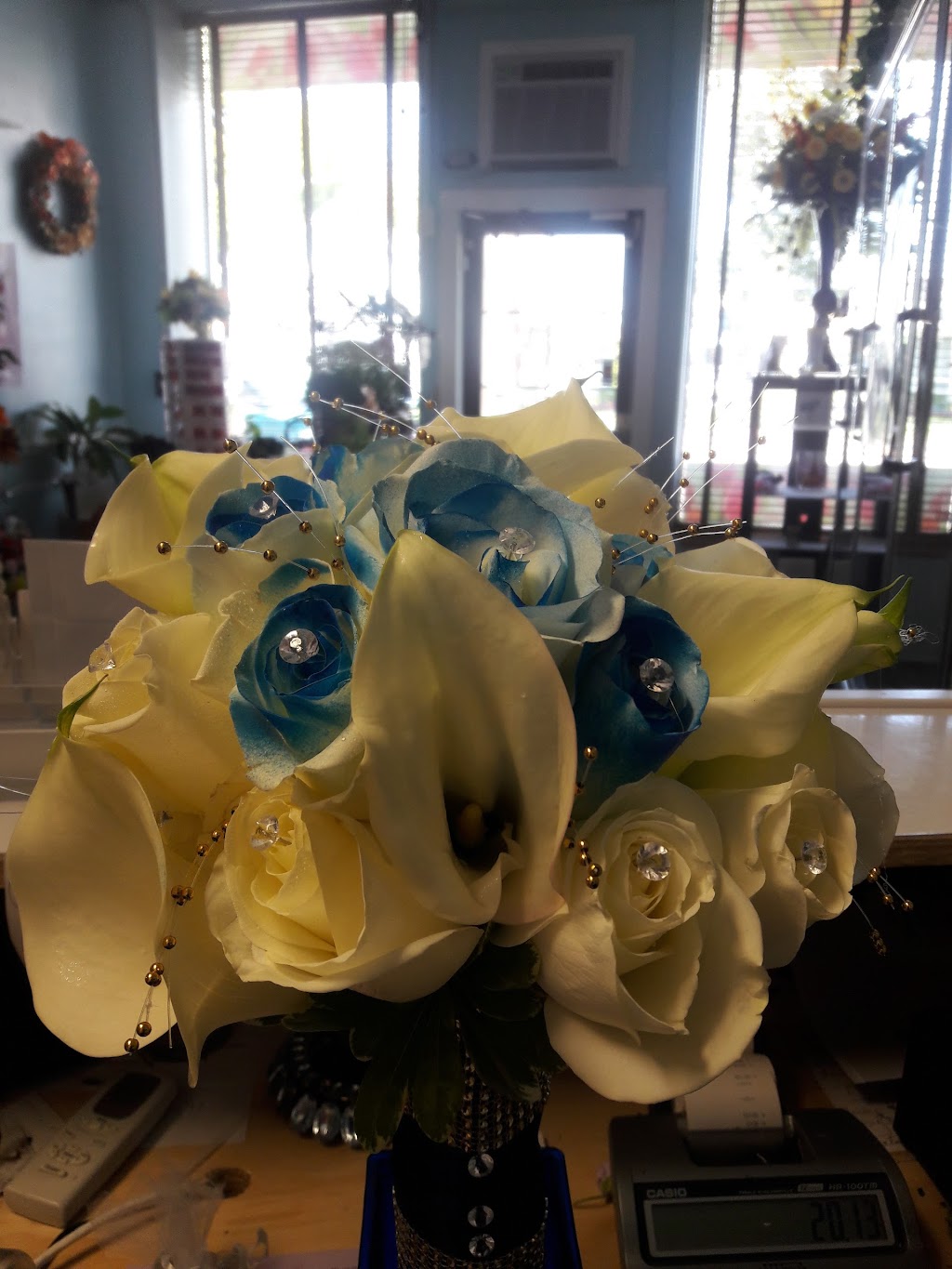 Belinda Florist | 3240 Tidewater Dr, Norfolk, VA 23509, USA | Phone: (757) 724-2199