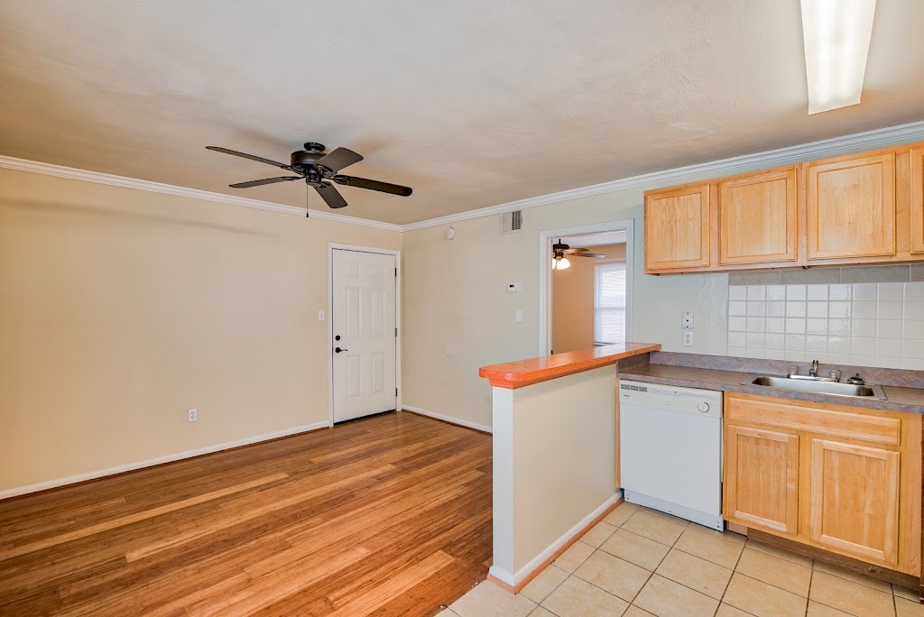 Ocean View East-West-Three | 1212 W Ocean View Ave #17, Norfolk, VA 23503, USA | Phone: (757) 583-7326