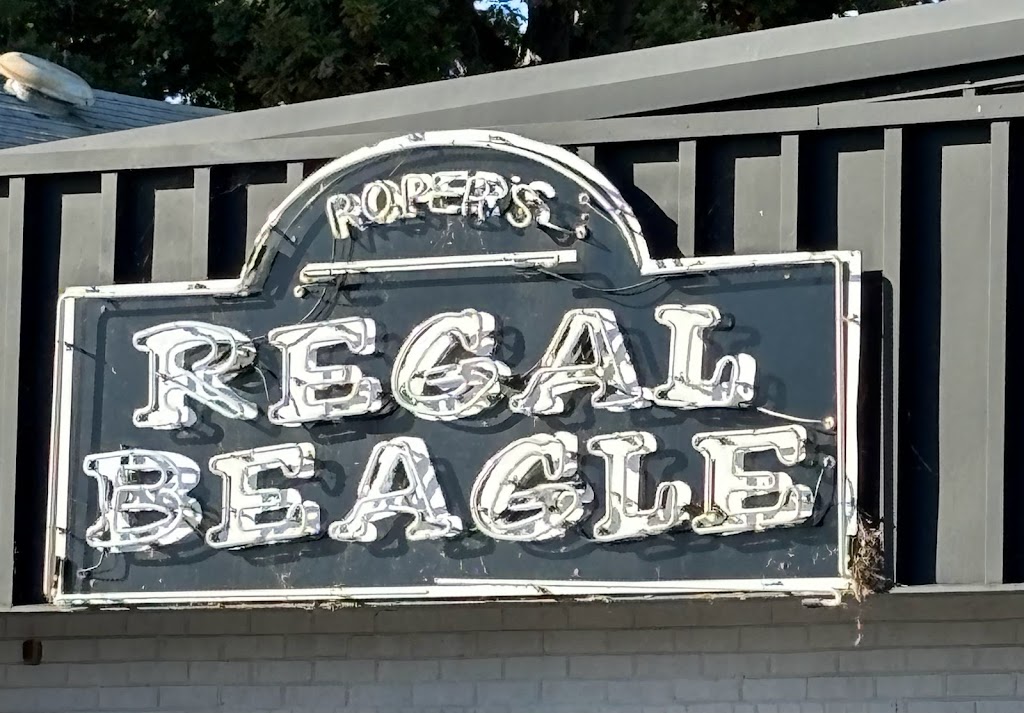 Ropers Regal Beagle | 3043 Godfrey Rd, Godfrey, IL 62035, USA | Phone: (618) 466-2112