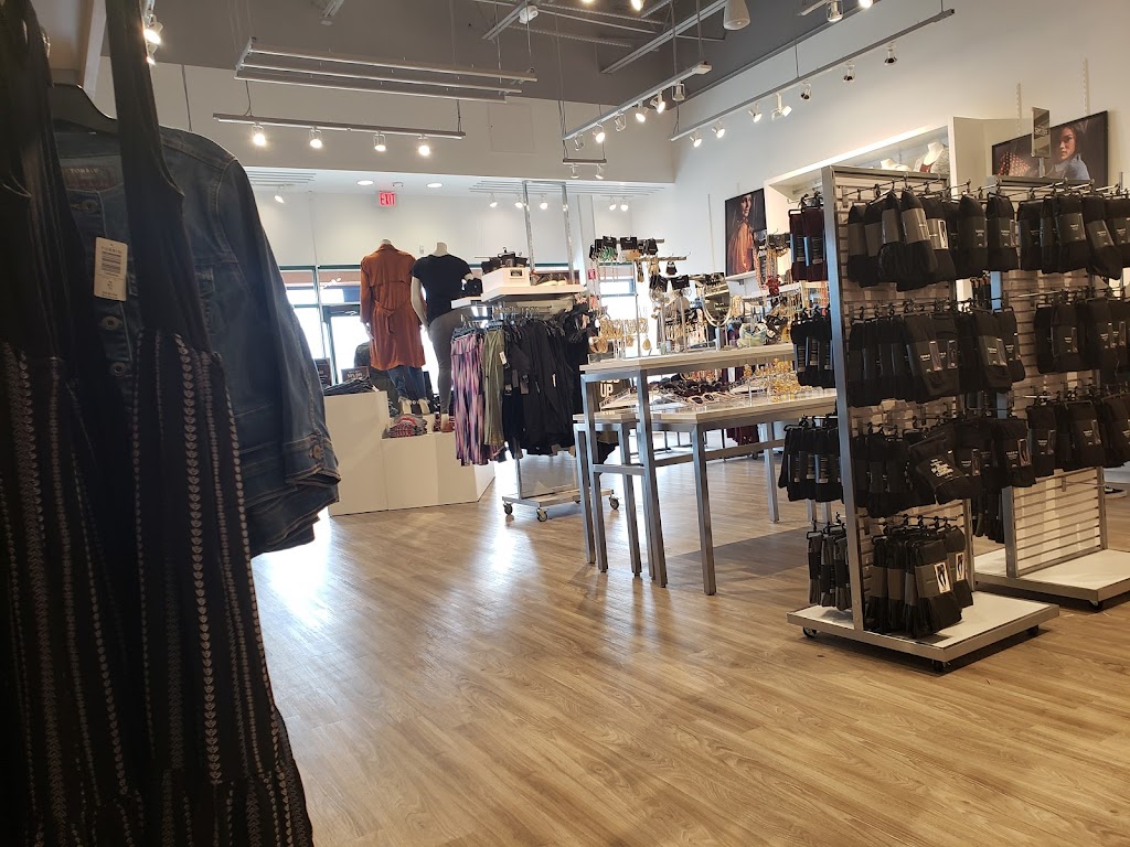 Torrid | 6415 Labeaux Ave NE Space # B285, Albertville, MN 55301, USA | Phone: (952) 206-4754