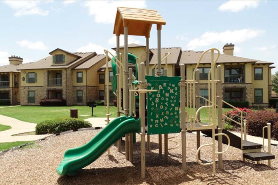 Providence on the Park Apartments | 8501 Old Hickory Trail, Dallas, TX 75237, USA | Phone: (817) 440-3837