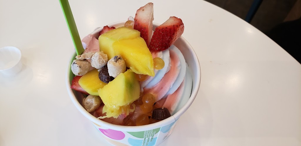 Yogurtland | 1155 W Renaissance Pkwy #520, Rialto, CA 92376, USA | Phone: (909) 566-0037