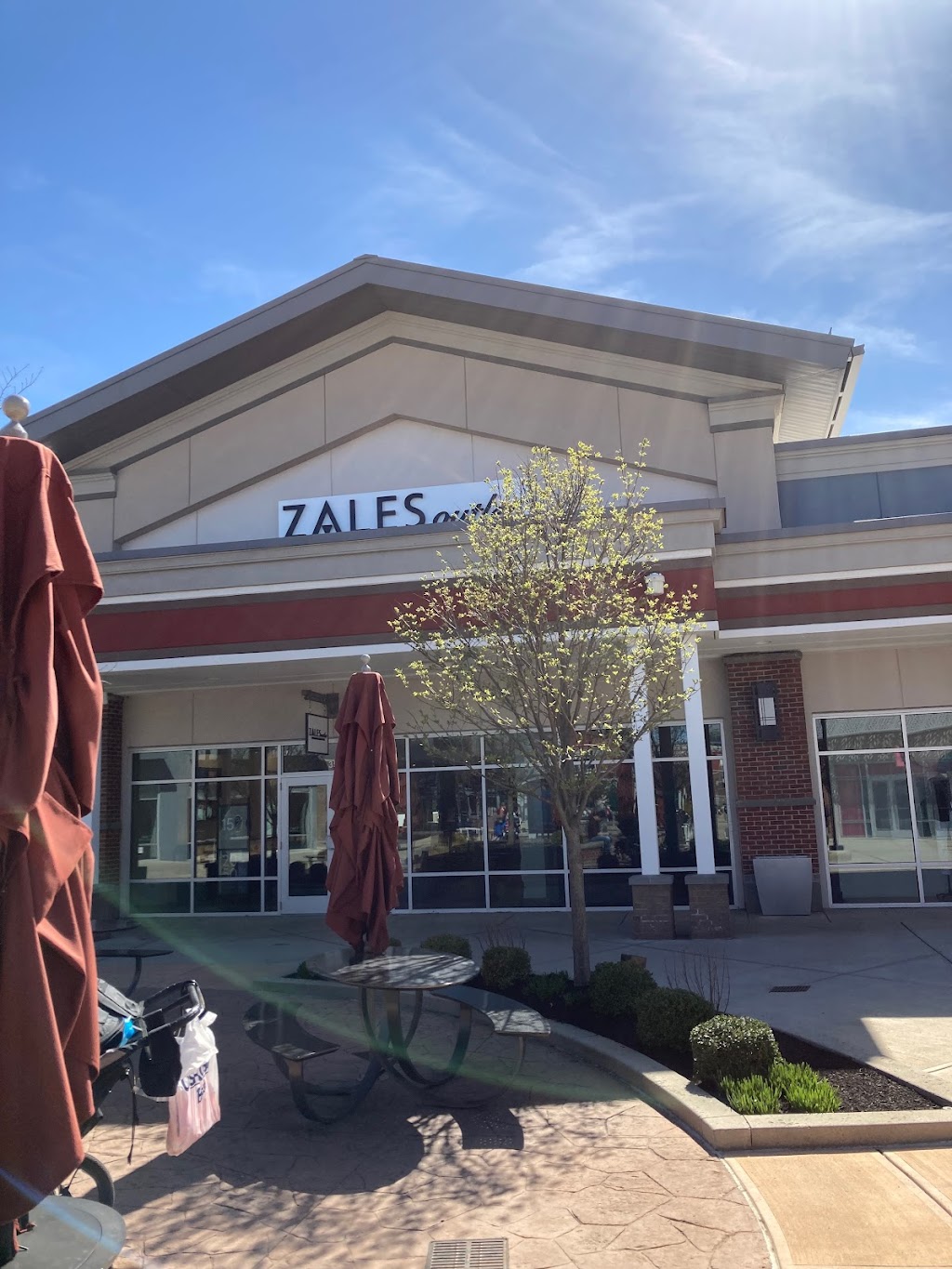 Zales Outlet | 400 S Wilson Rd Ste. 350, Sunbury, OH 43074, USA | Phone: (740) 965-6590