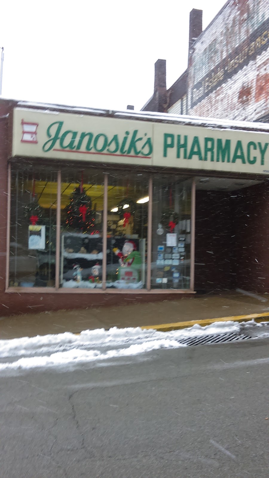 Janosiks Pharmacy | 122 6th St, Monessen, PA 15062, USA | Phone: (724) 684-8600