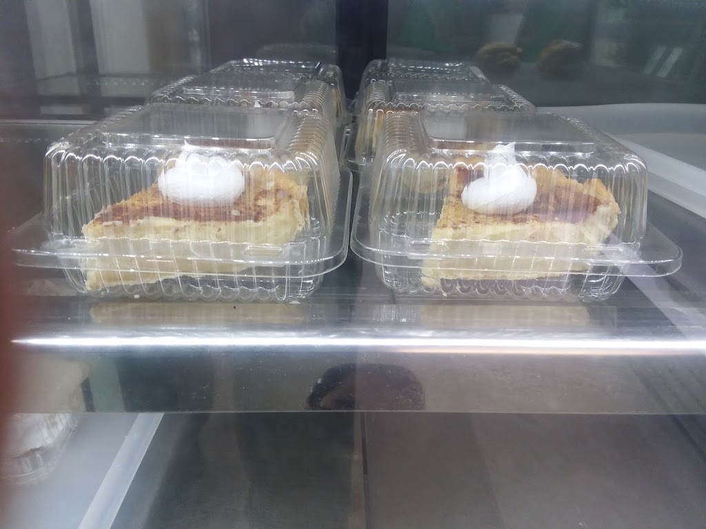 Karens Bakery and Custom Cakes | Photo 5 of 10 | Address: 12474 Lancaster St, Millersport, OH 43046, USA | Phone: (740) 467-7157